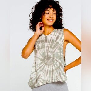 021.Free People Love tie dye top